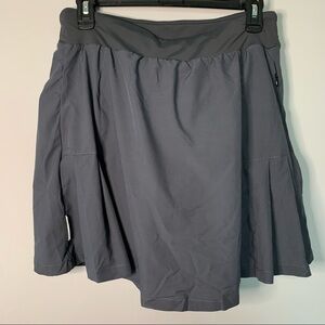 Women’s new Beroy gray athletic padded bike skort size large L